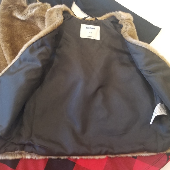 Old Navy Faux Fur Brown Soft Open Front Vest EUC - Picture 3 of 9